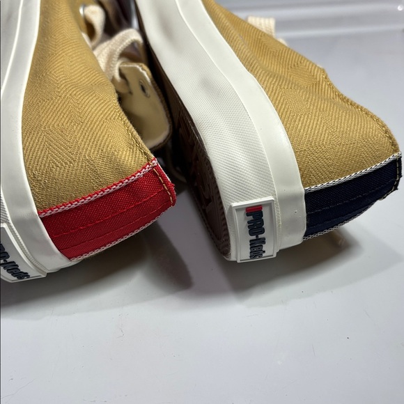 Men’s Pro-Keds Size 9.5 New no tags - Picture 2 of 4